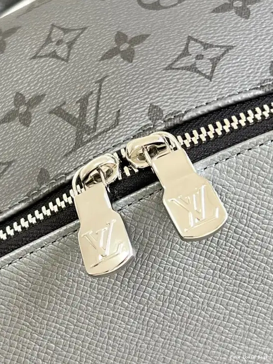 Repladies DISCOVERY PM BACKPACK VUITTON LOUIS 0707